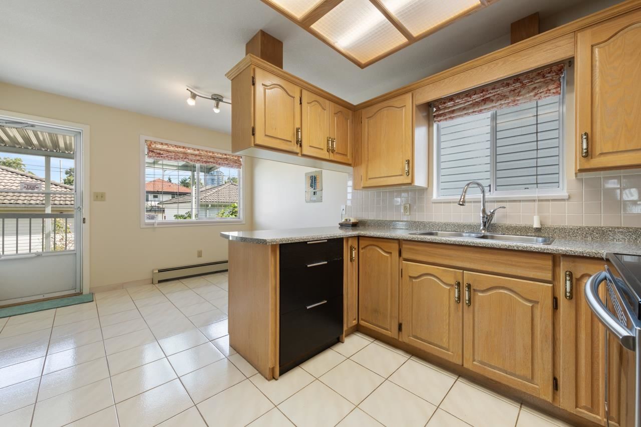 Listing Image 9