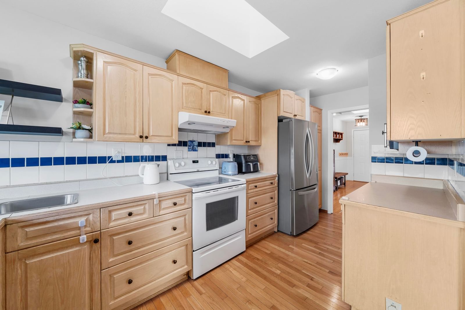 Listing Image 14
