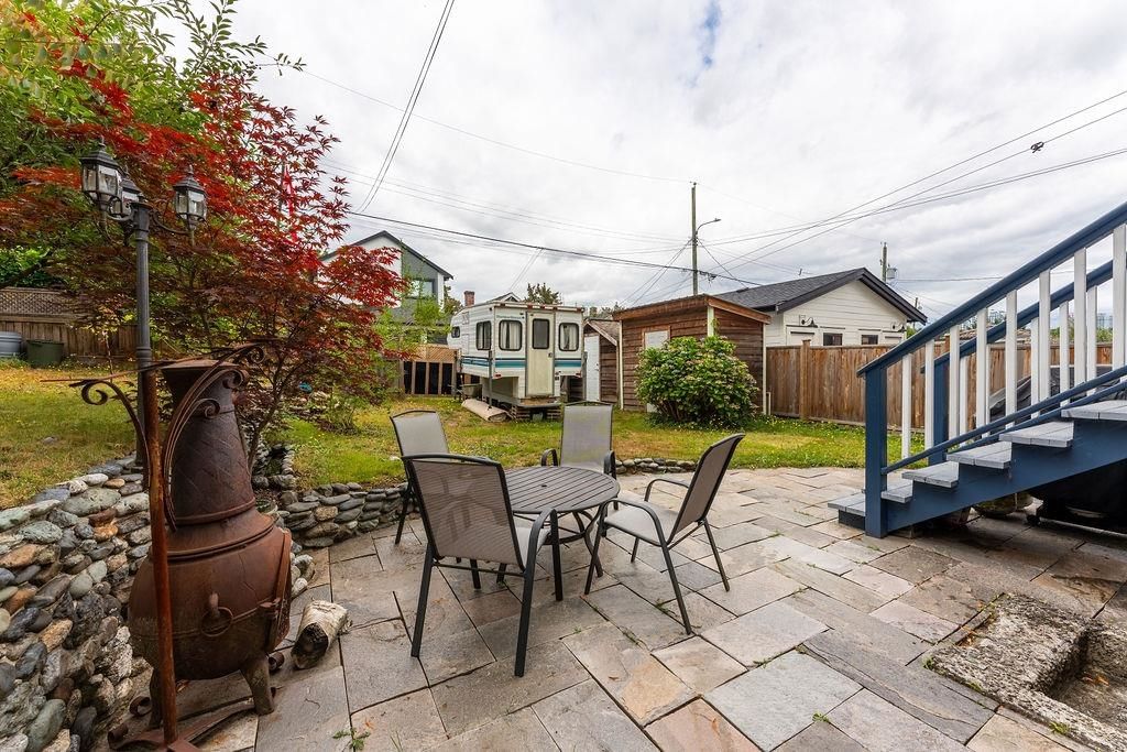 Listing Image 23