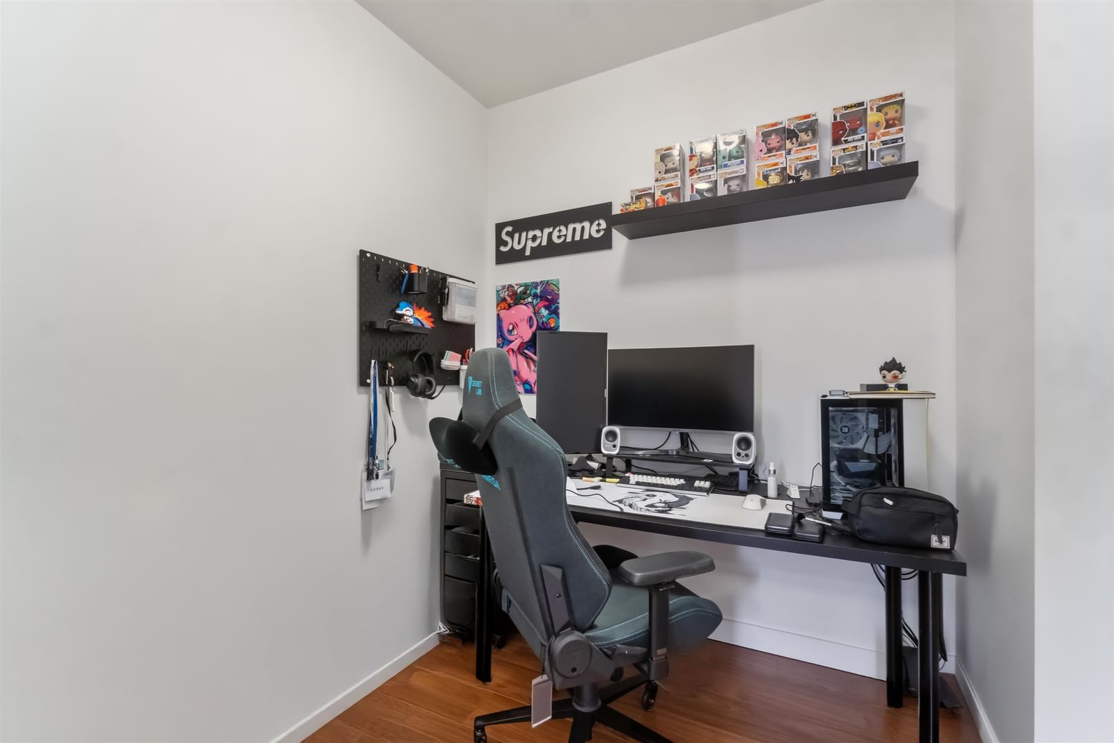 Listing Image 6