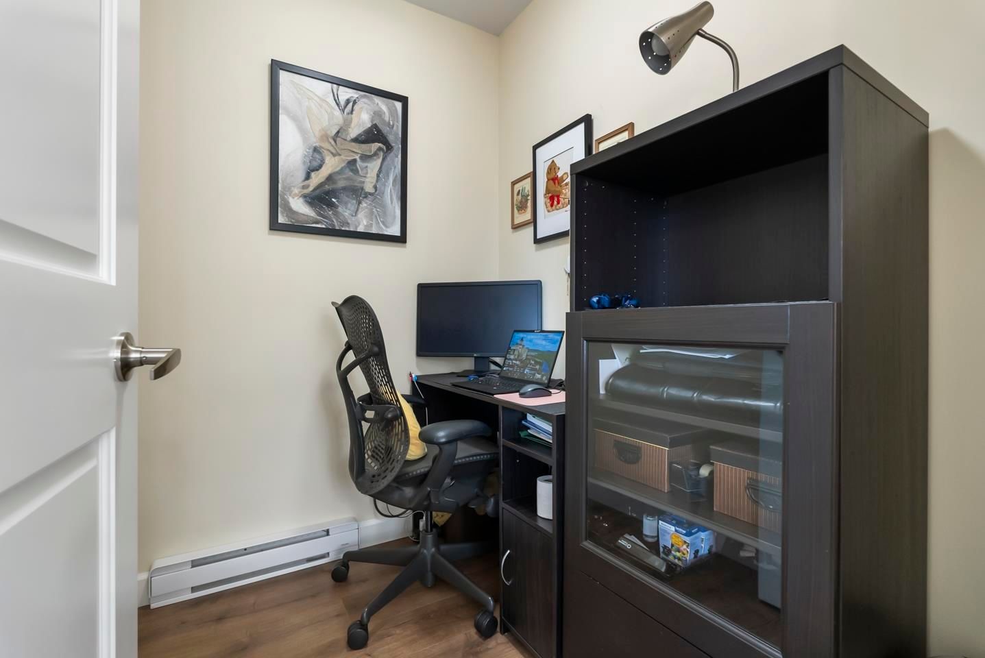 Listing Image 18