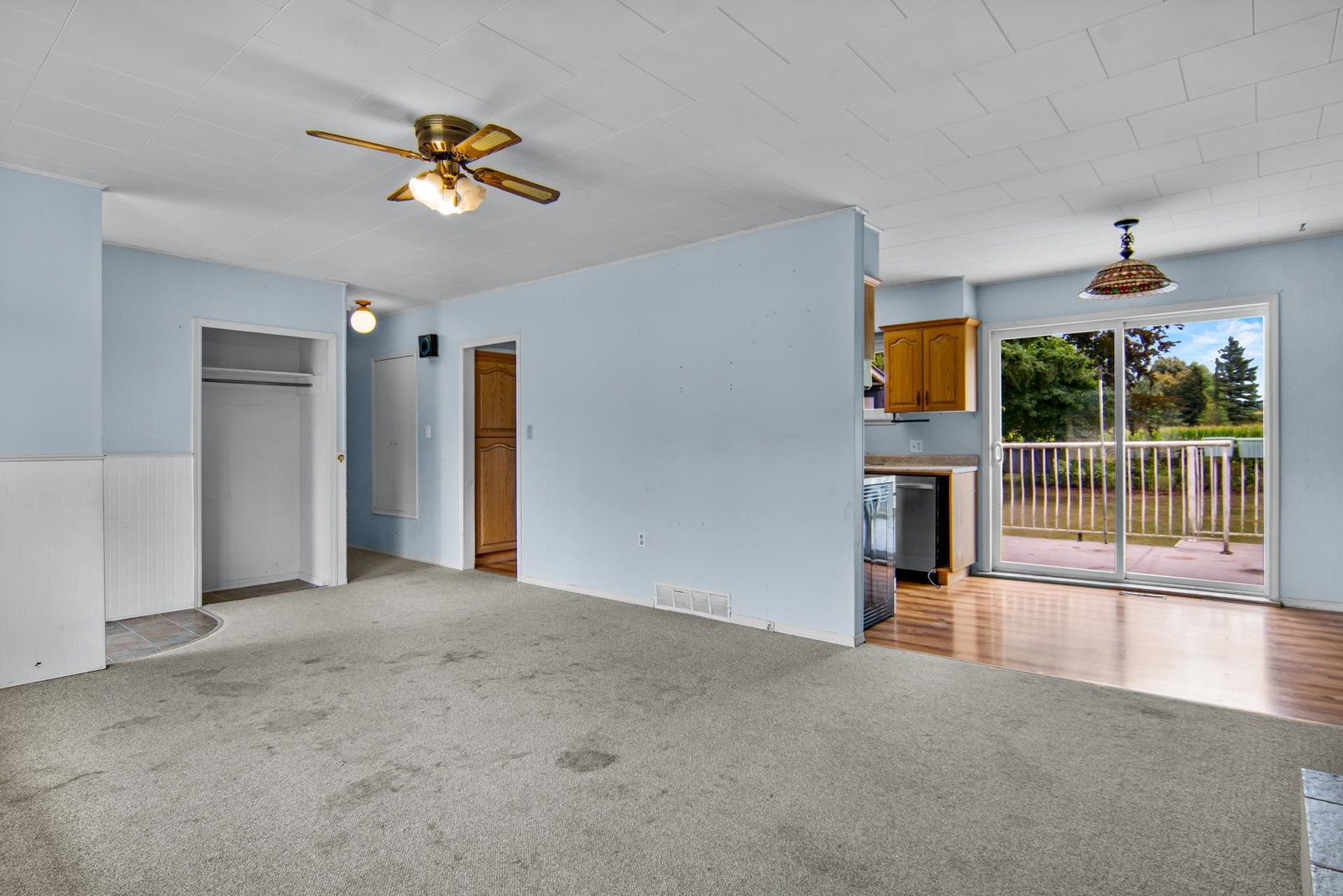 Listing Image 17