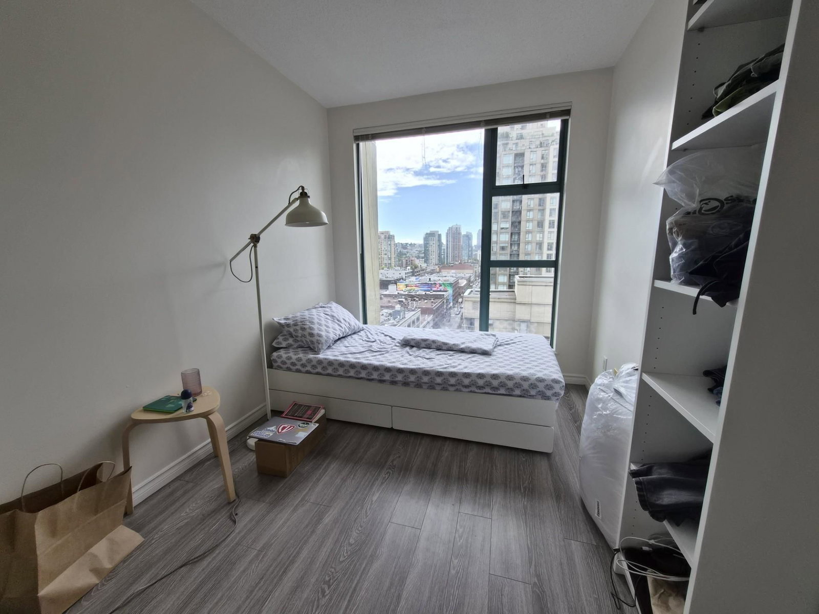 Listing Image 10