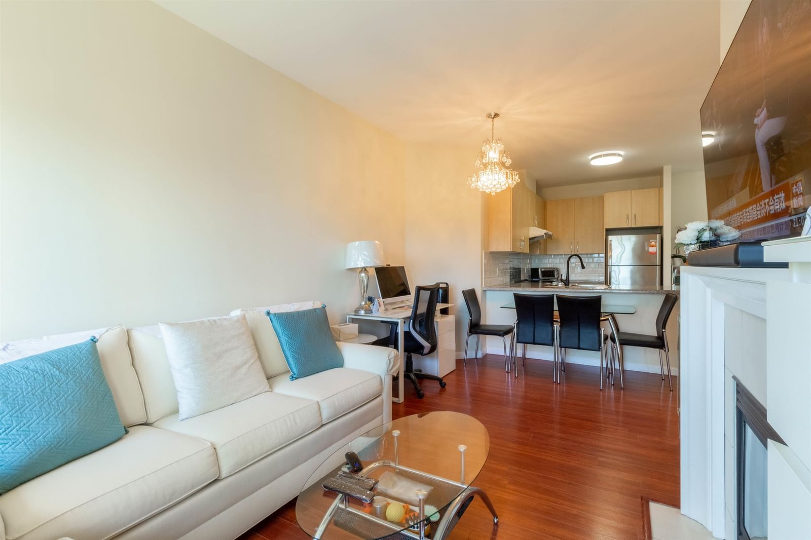 Listing Image 11