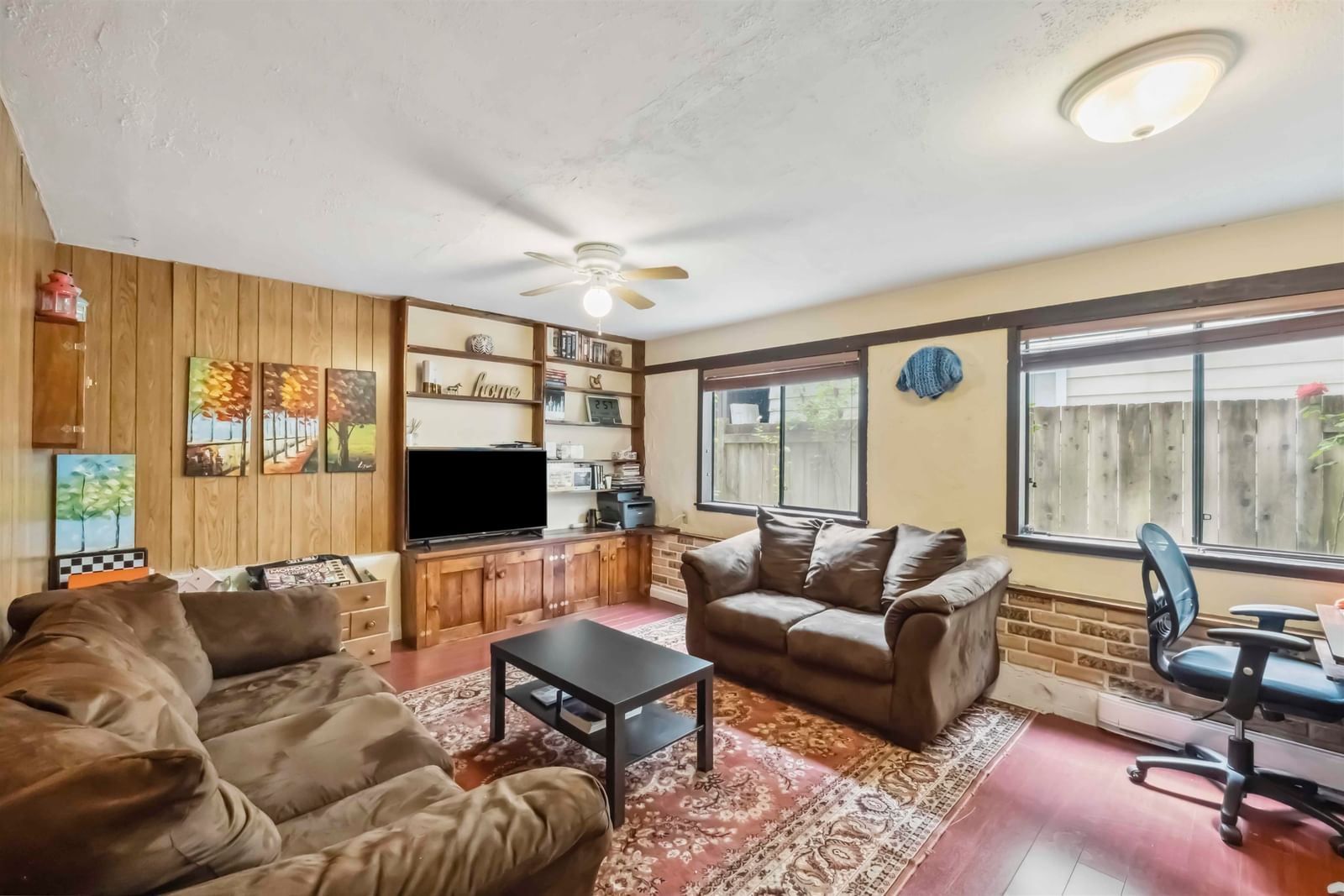 Listing Image 10