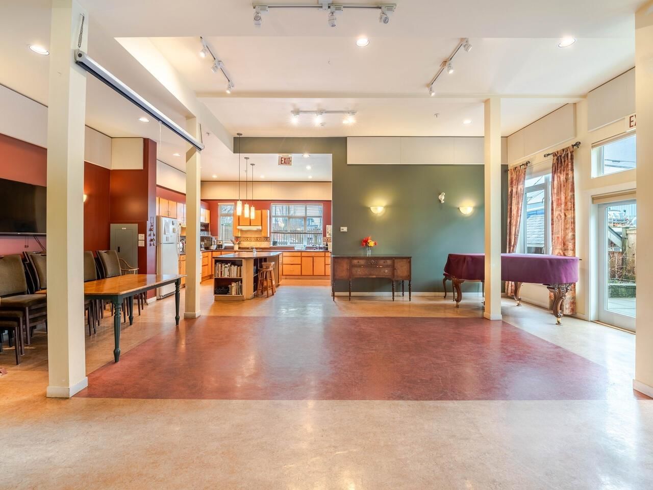 Listing Image 21