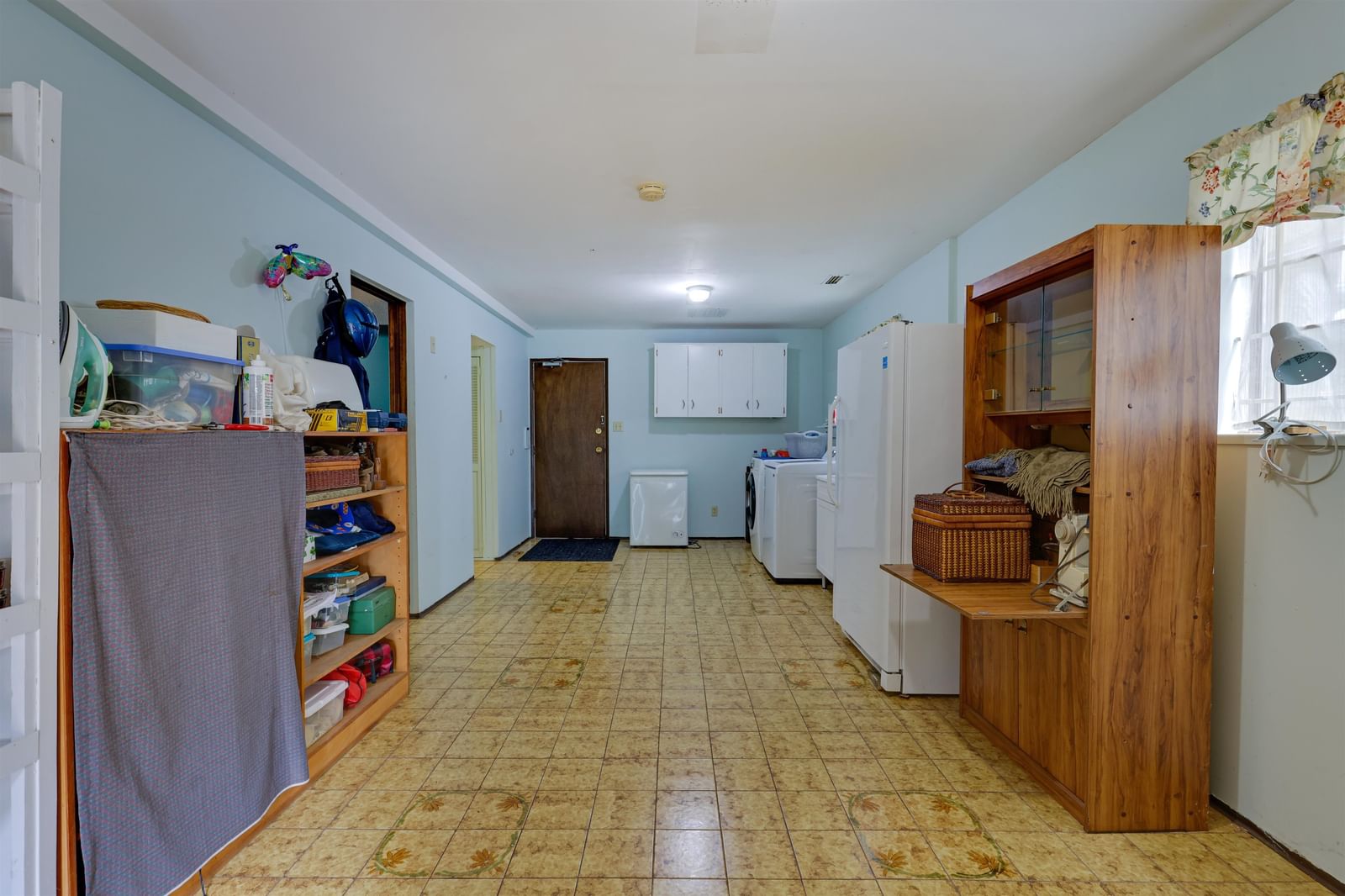 Listing Image 25