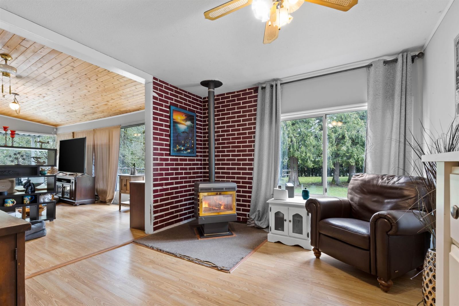 Listing Image 20