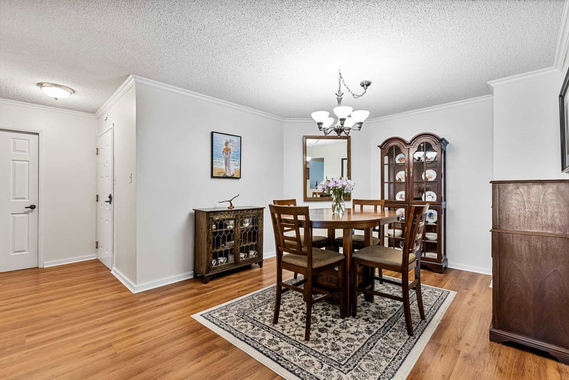 204 - 1458 Blackwood Street, White Rock, V4B 3V4 | Image 3