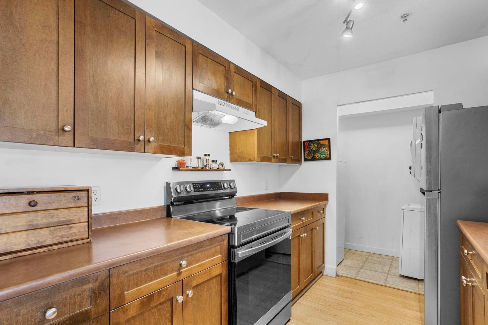 Listing Image 14