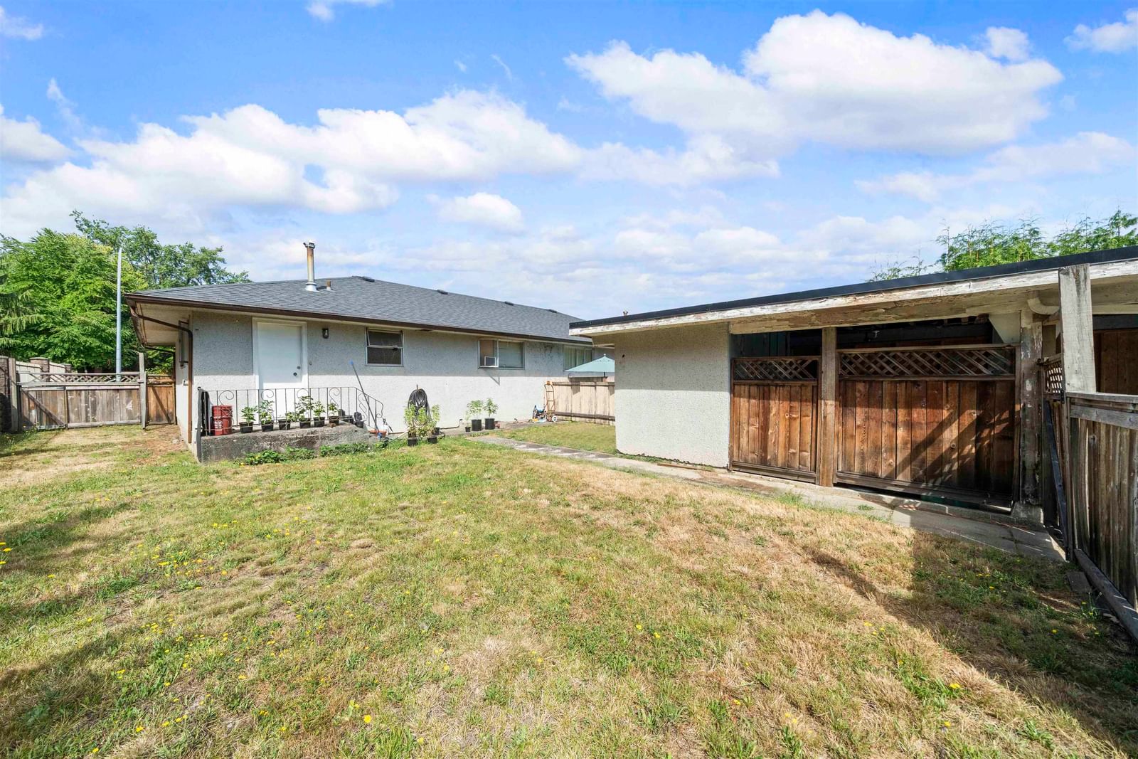 Listing Image 13