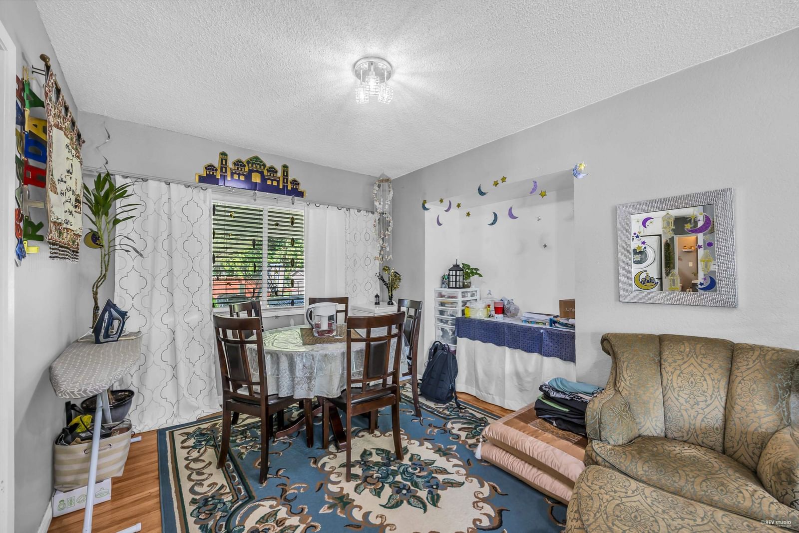Listing Image 16
