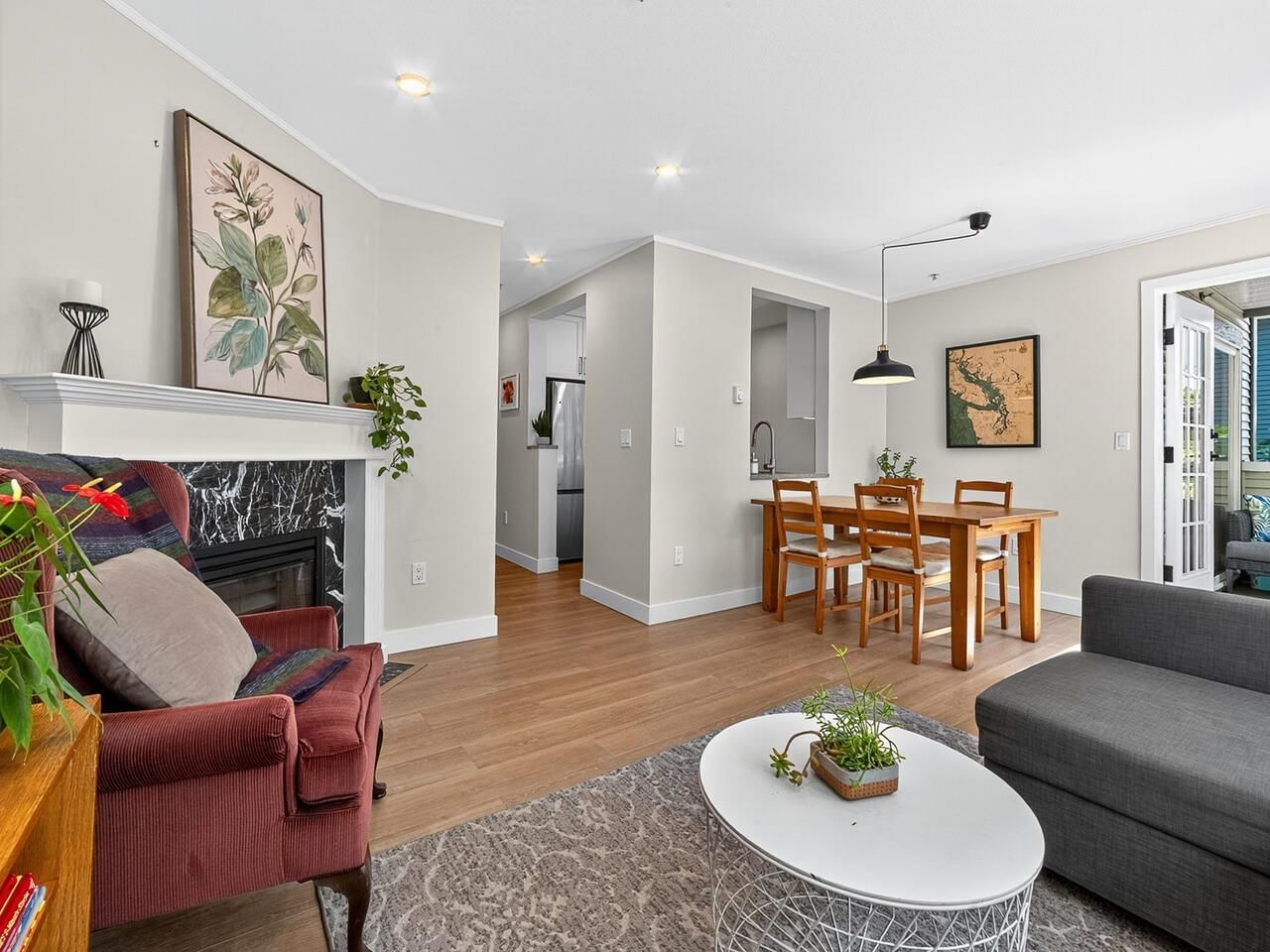 Listing Image 9
