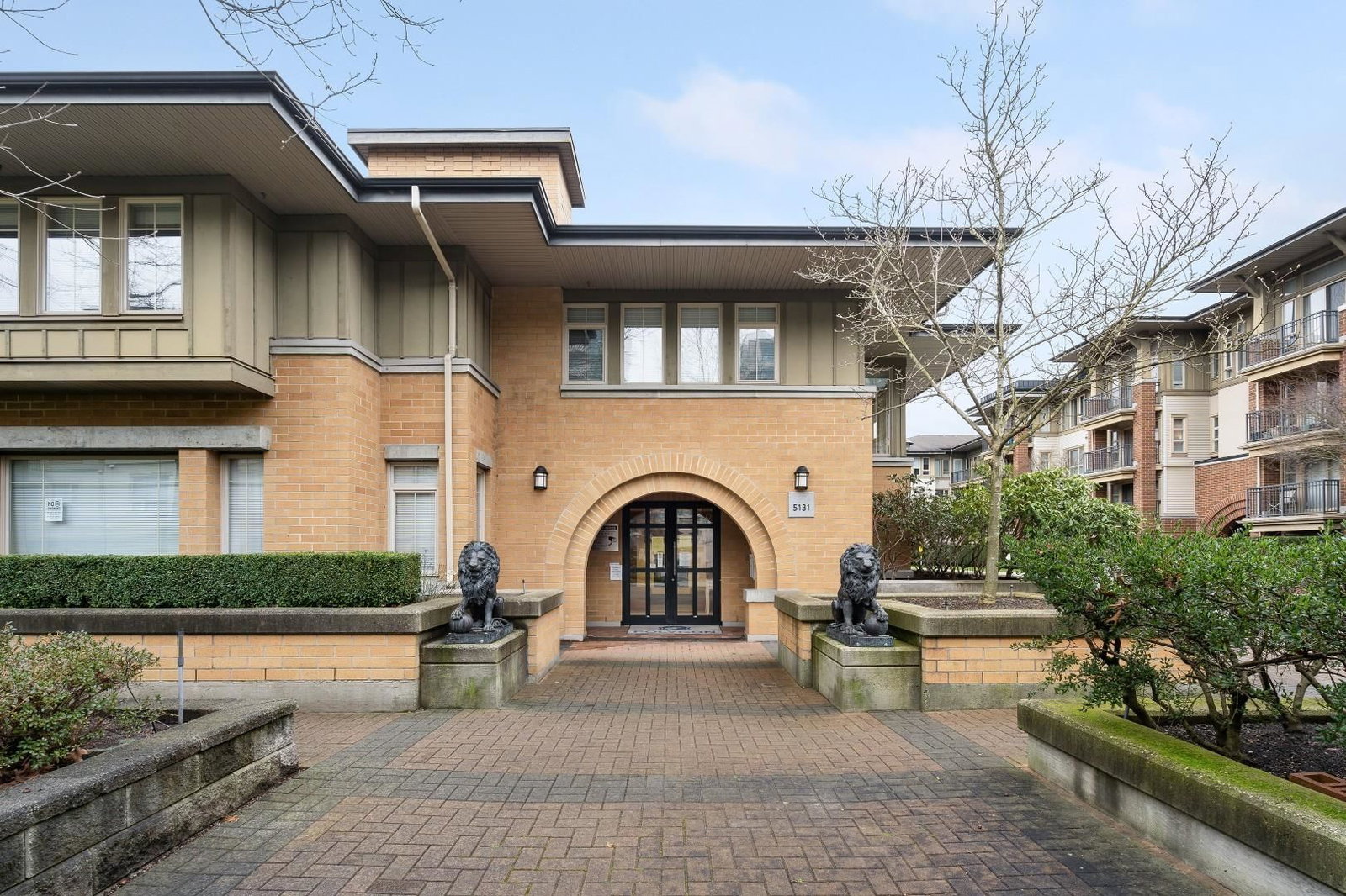 Listing Image 32