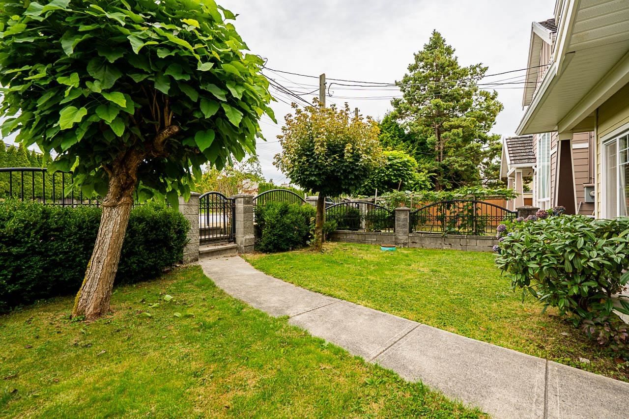 Listing Image 4