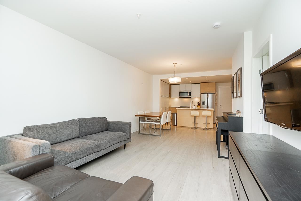 Listing Image 16
