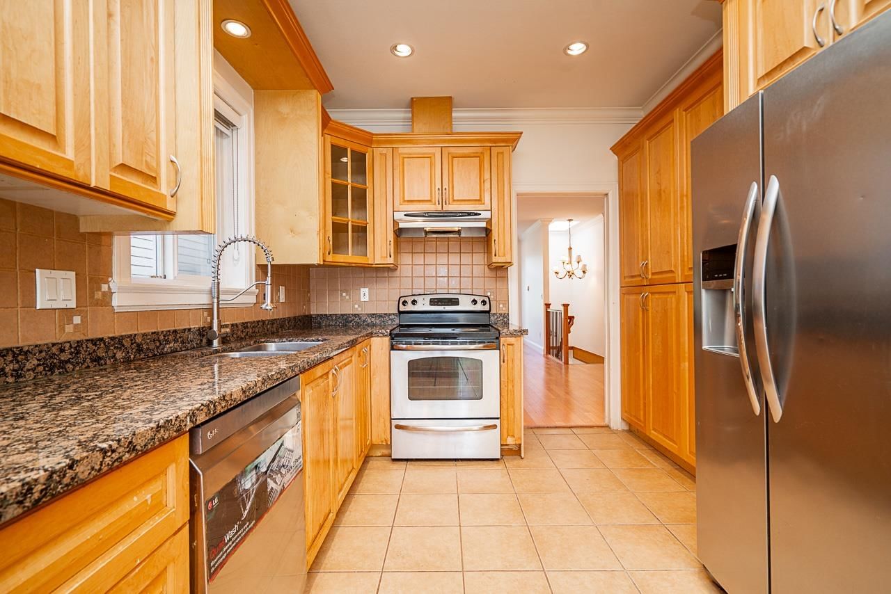Listing Image 11