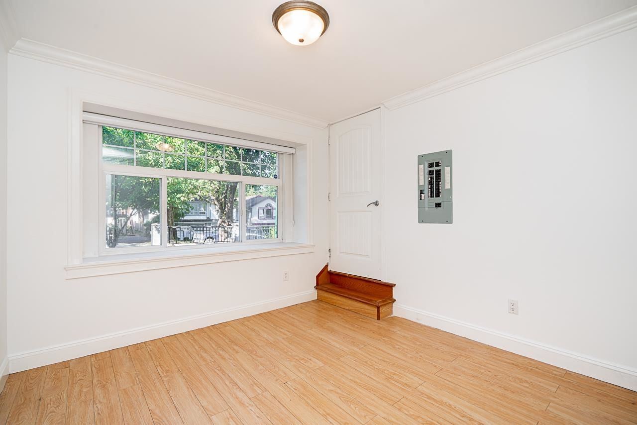 Listing Image 25