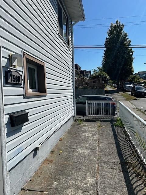 Listing Image 17