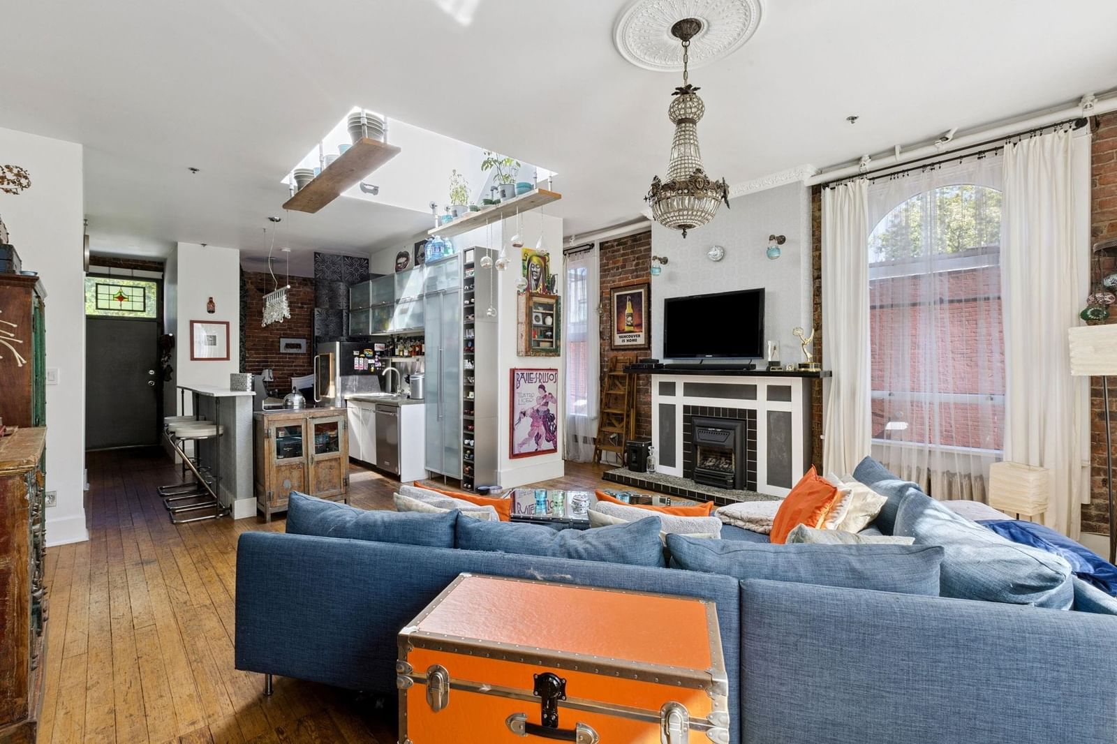 Listing Image 9