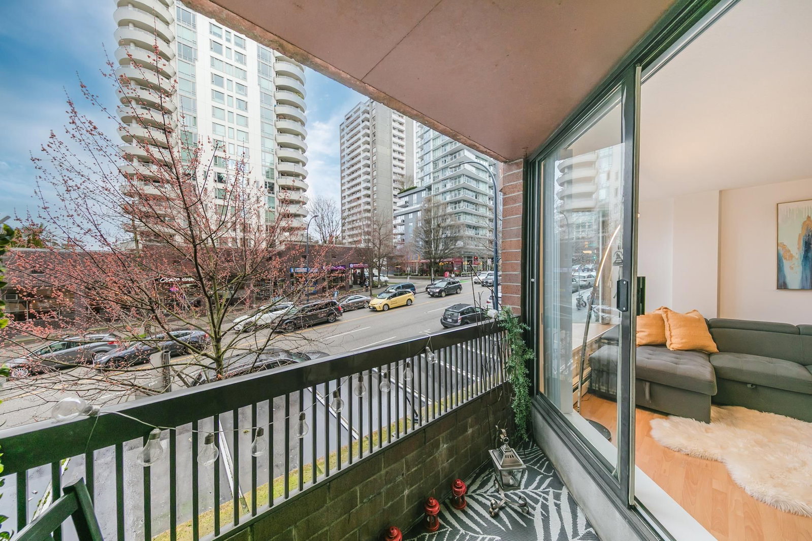 Listing Image 14