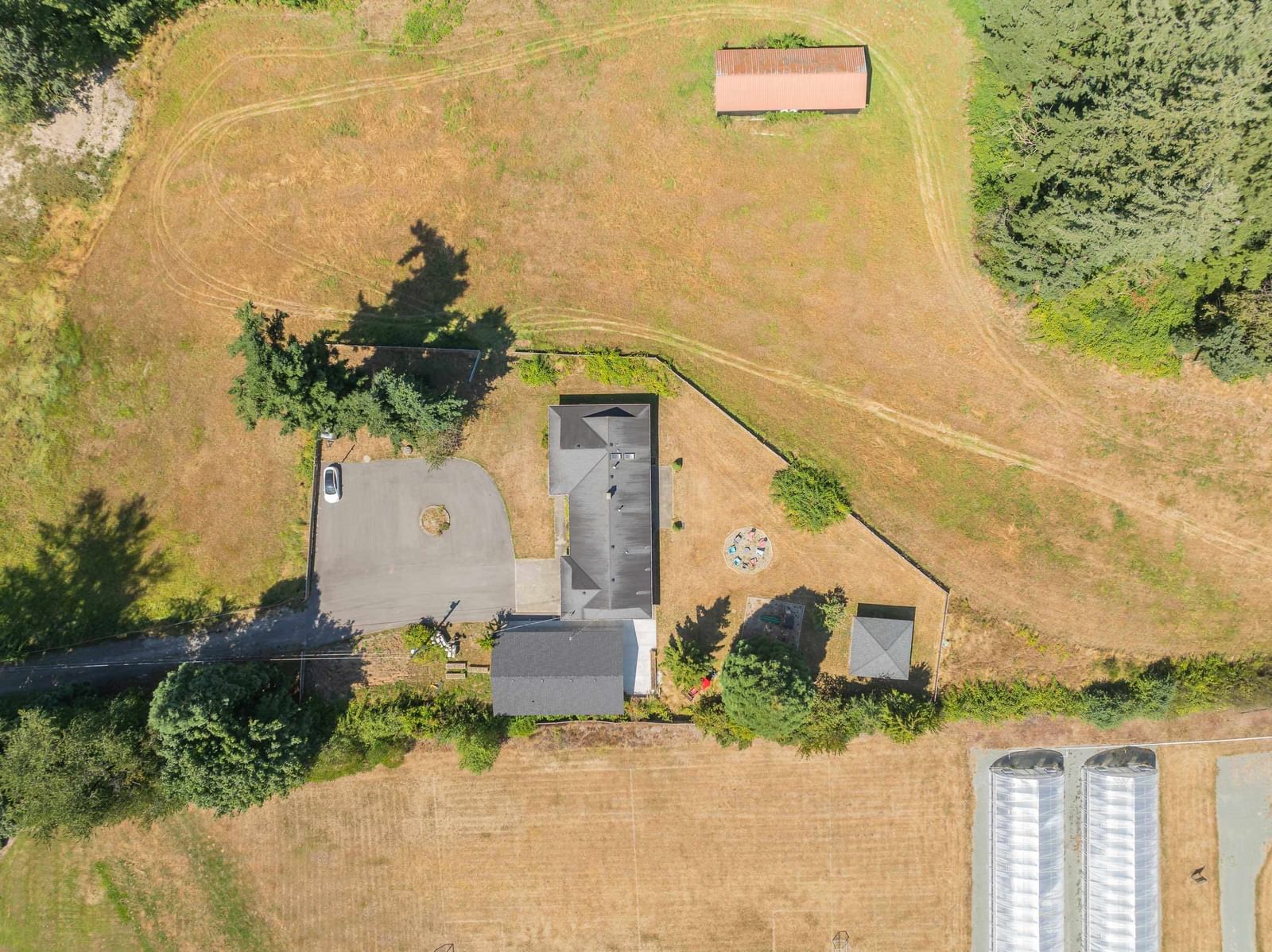 Listing Image 40