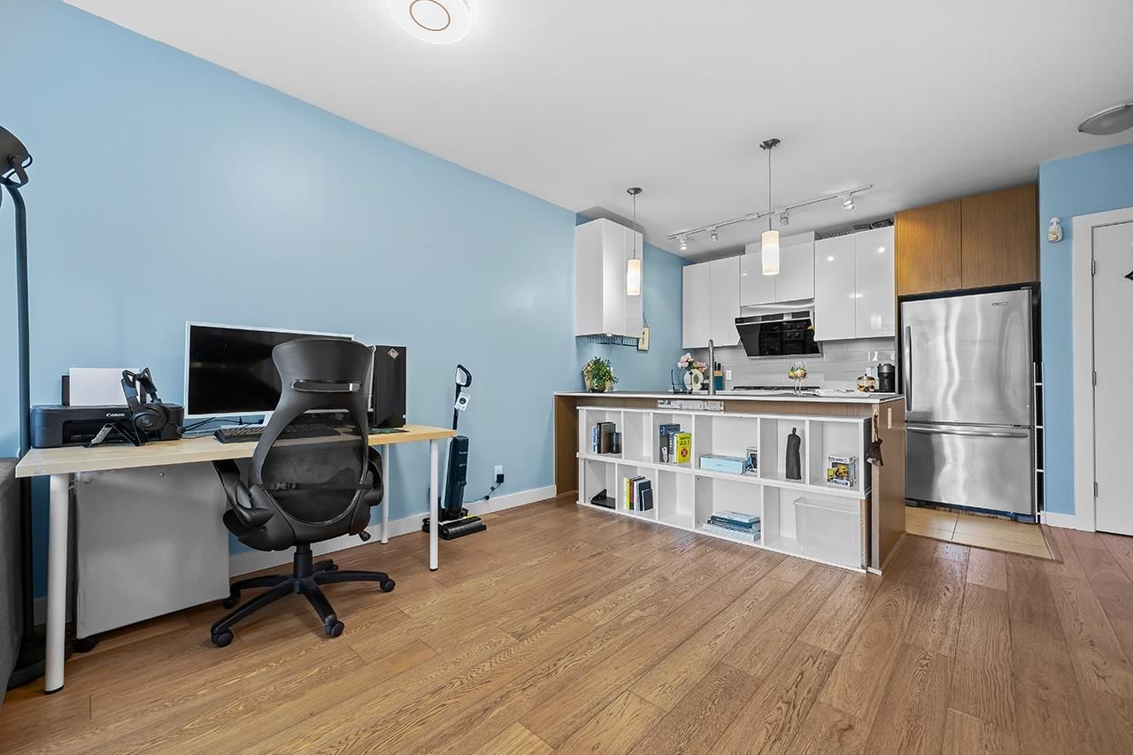 Listing Image 15