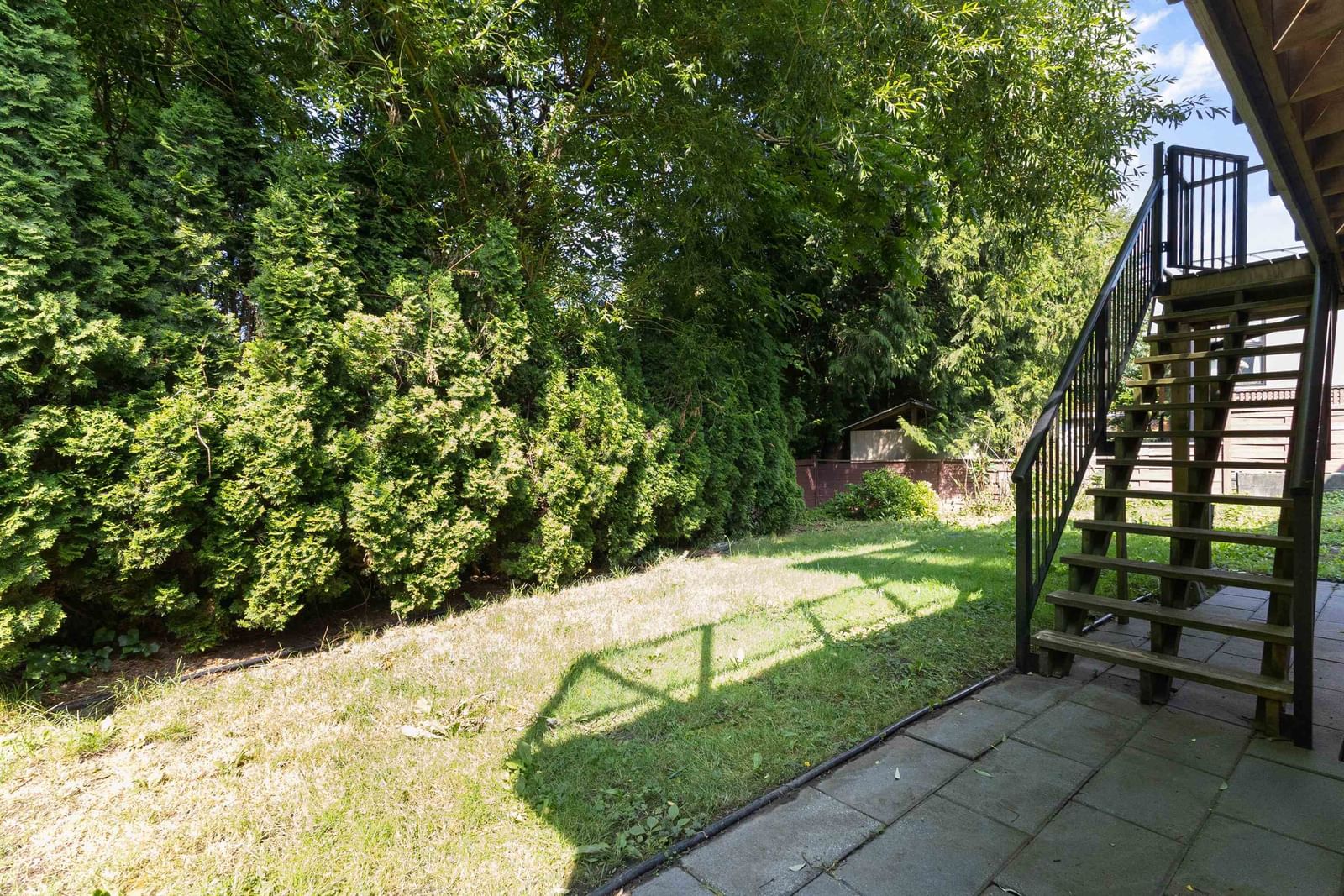 Listing Image 16