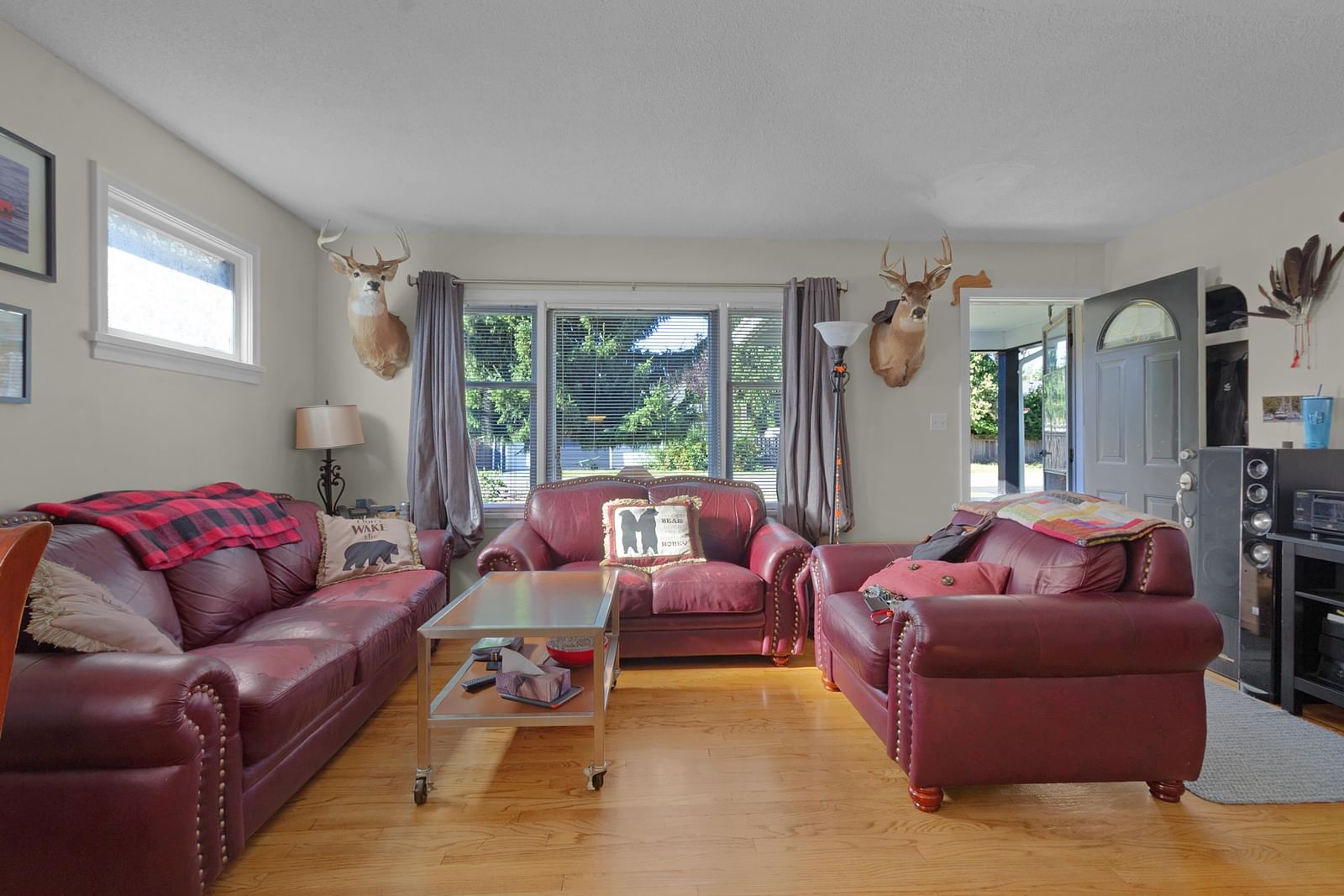 Listing Image 16