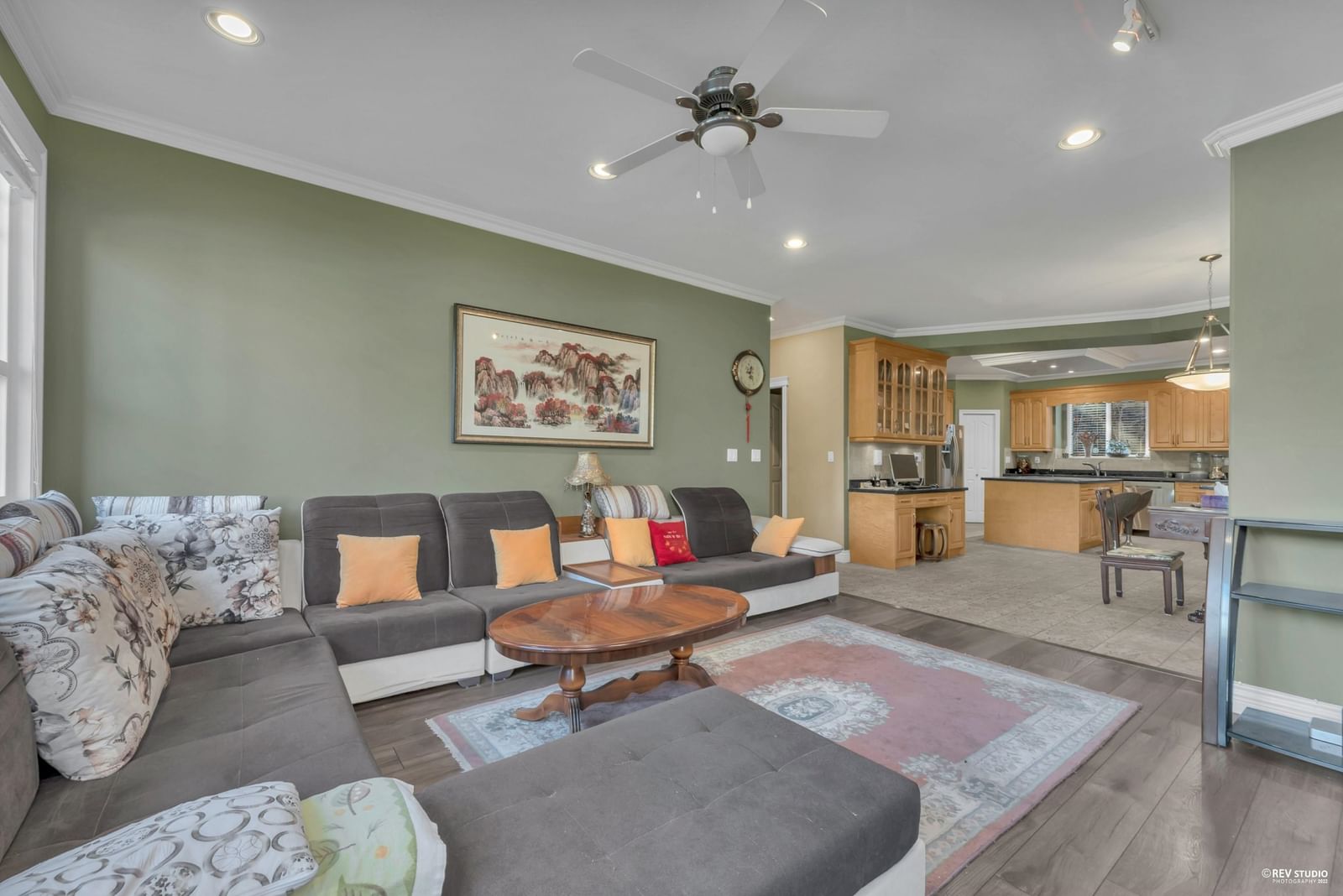 Listing Image 6