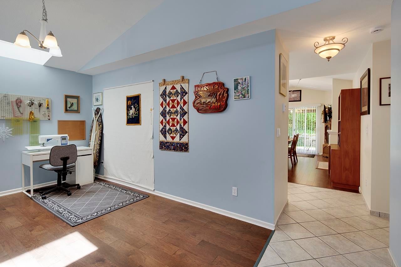 Listing Image 19