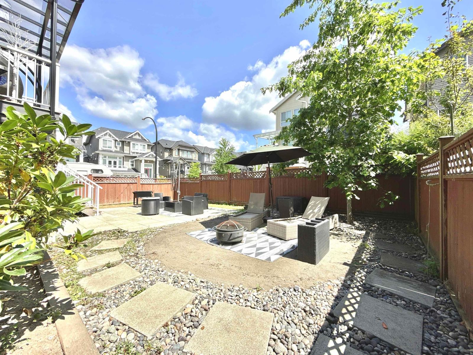 Listing Image 23