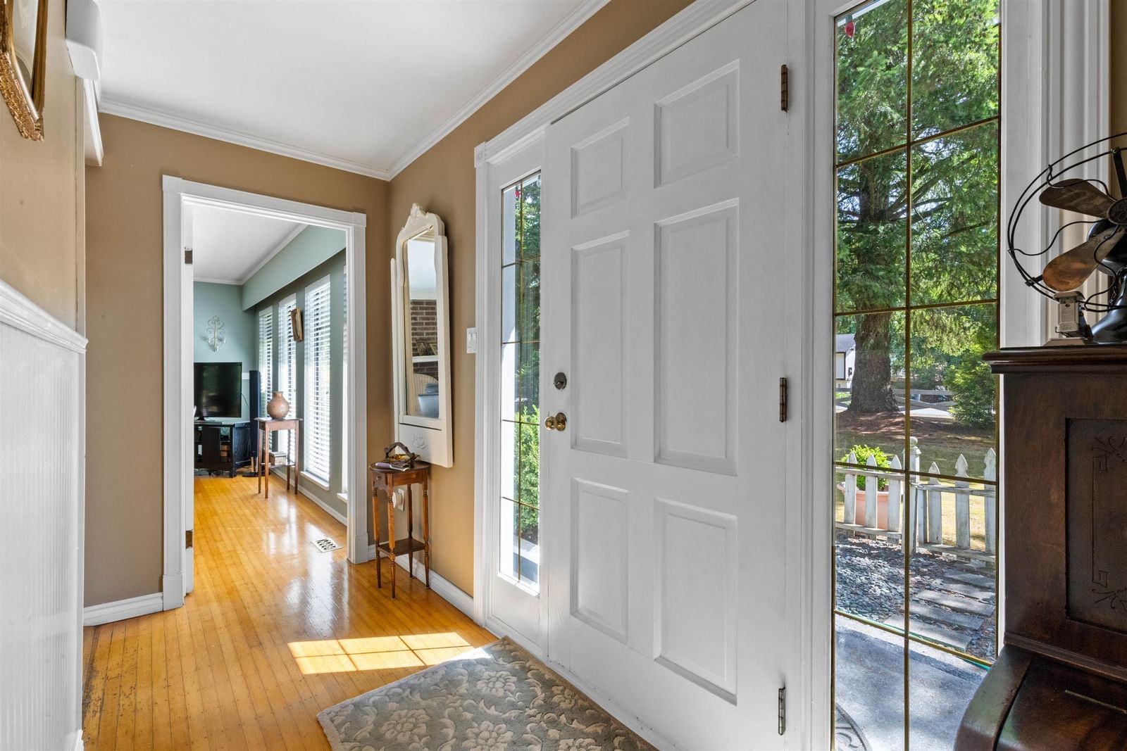 Listing Image 19