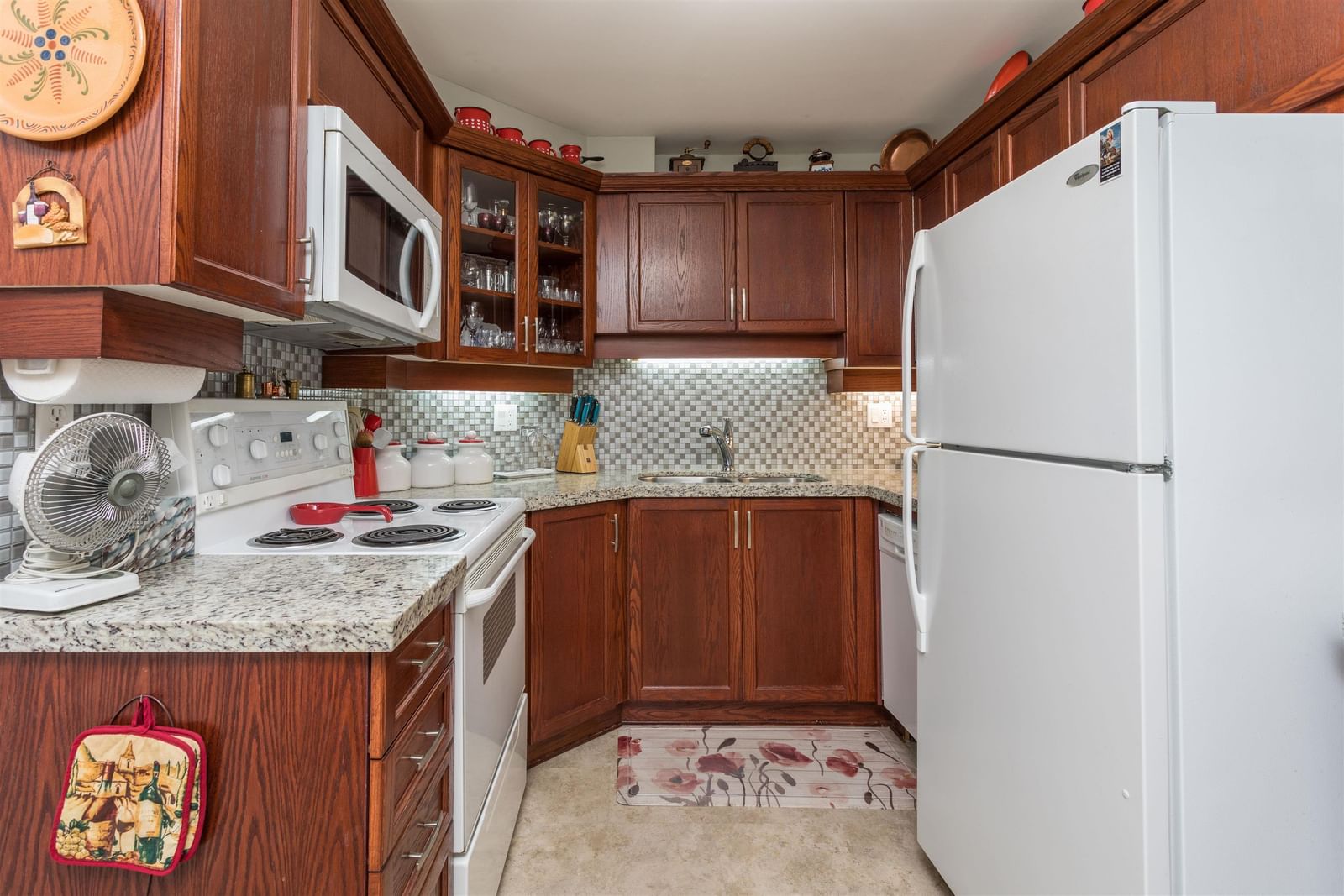 Listing Image 10