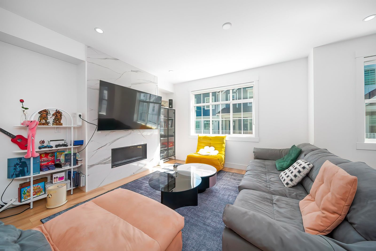 Listing Image 3