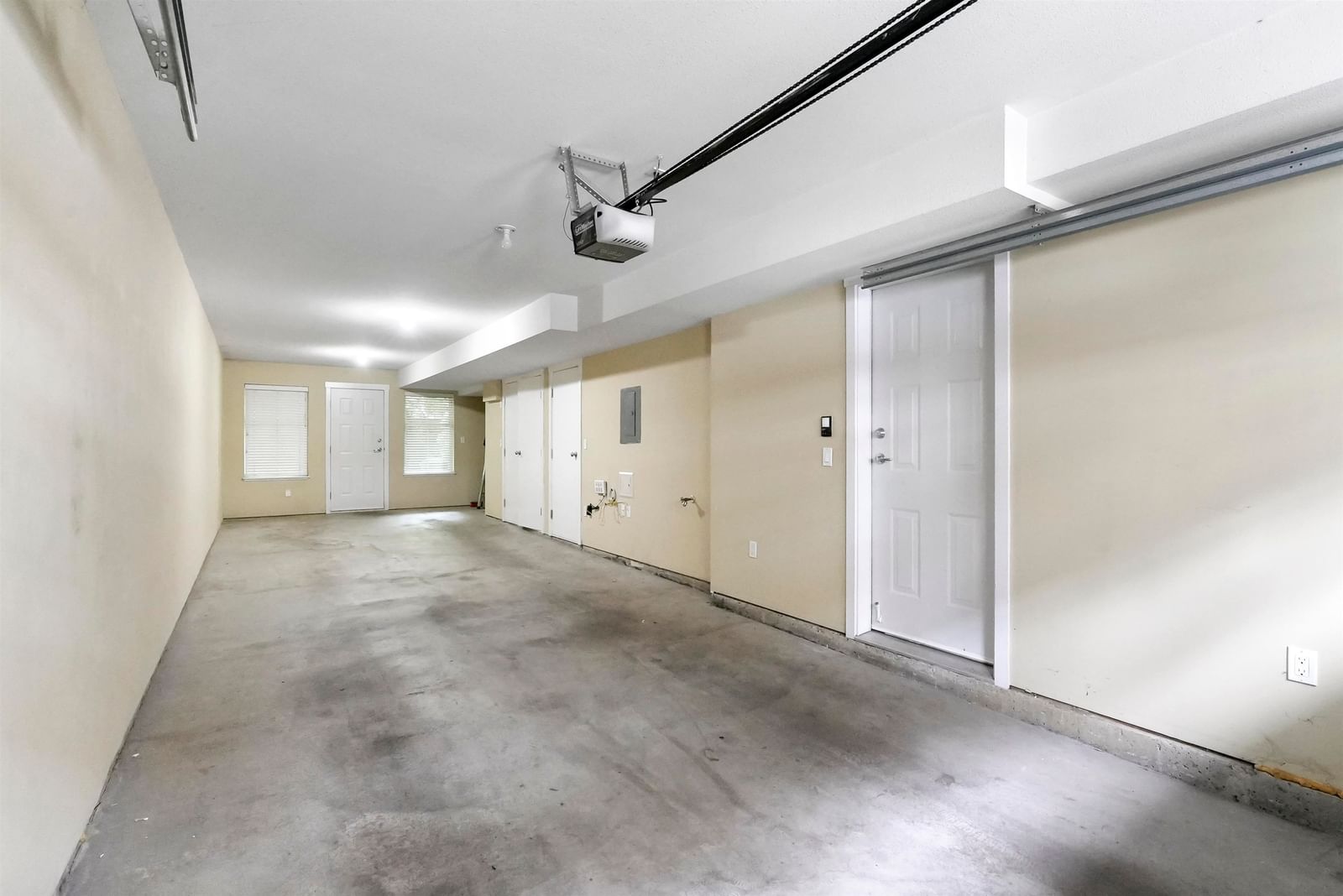 Listing Image 31