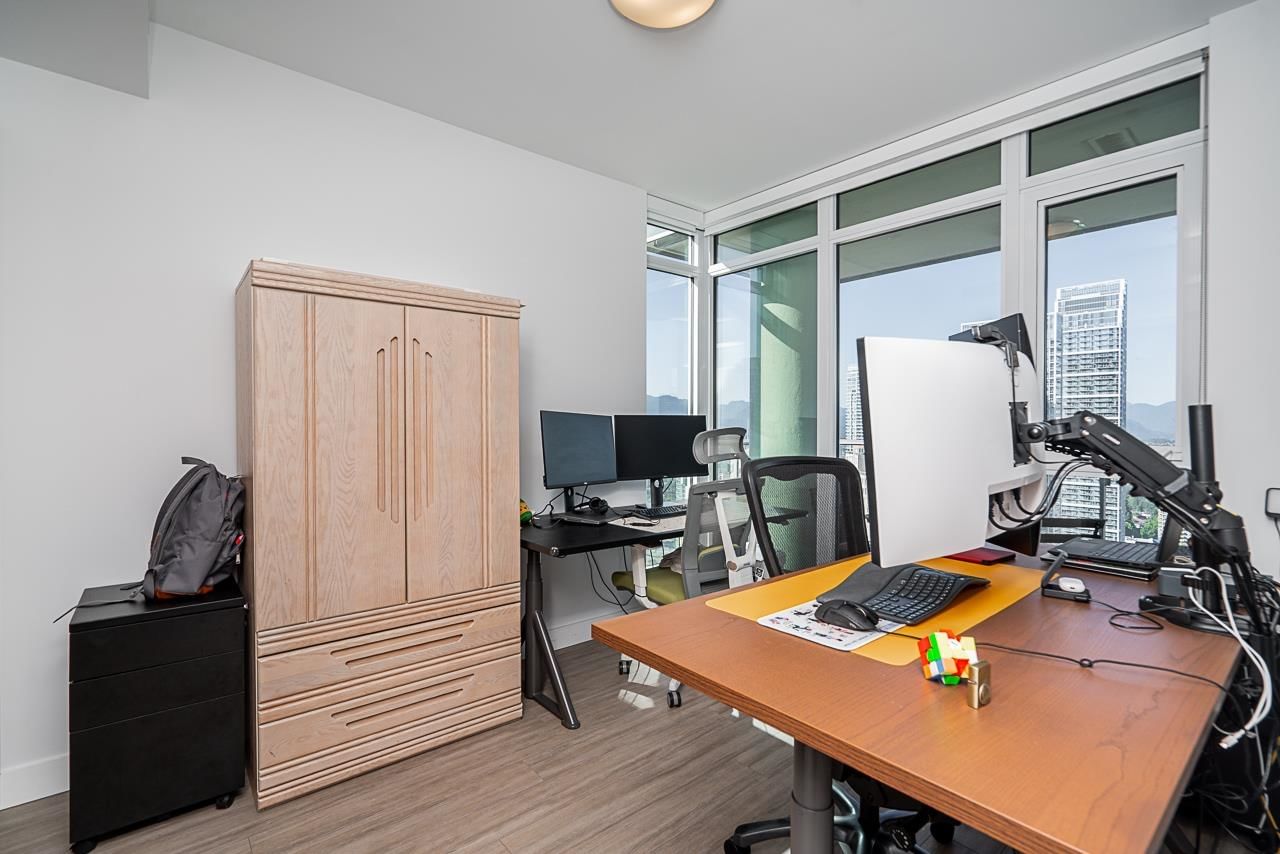 Listing Image 21