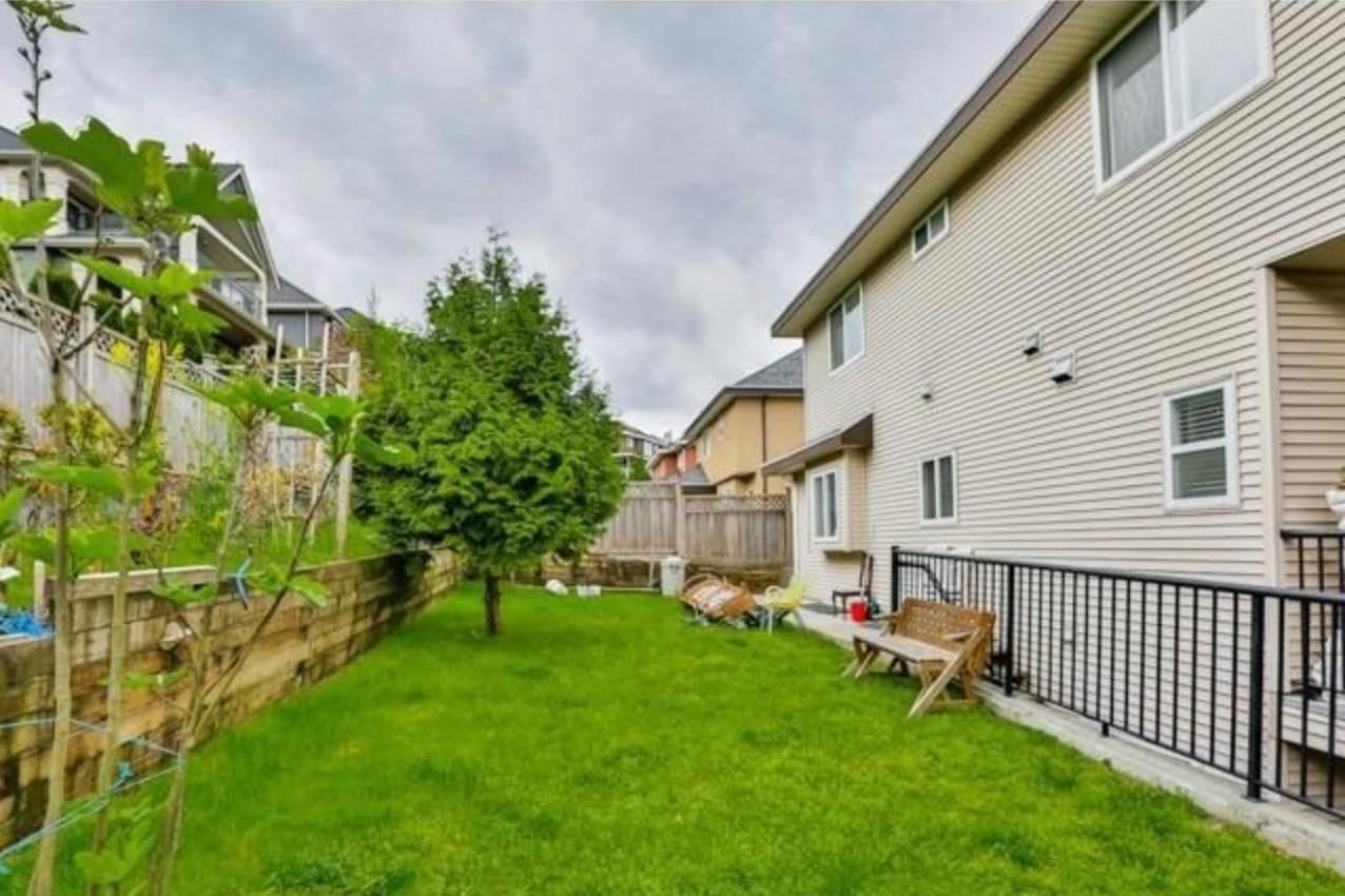 Listing Image 21