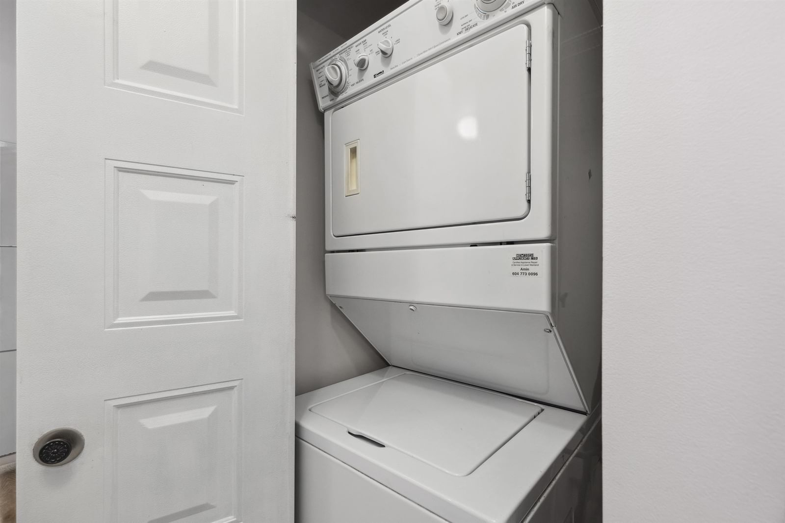 Listing Image 11