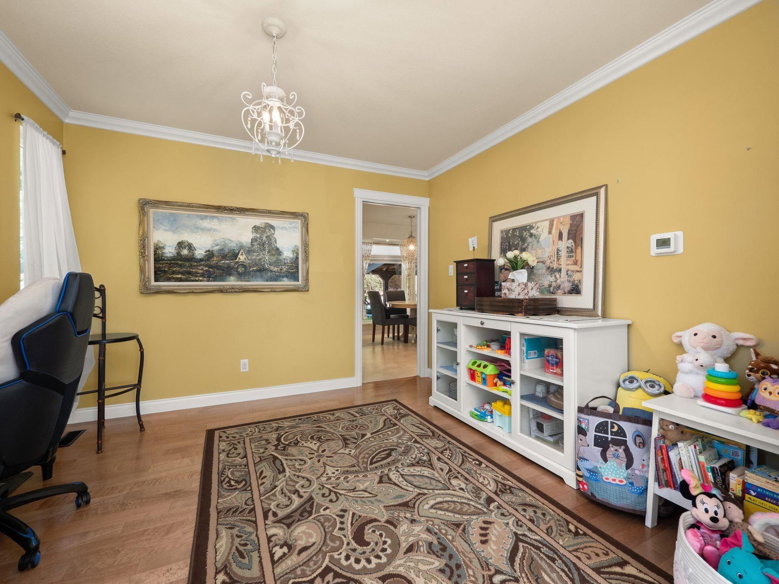 Listing Image 12