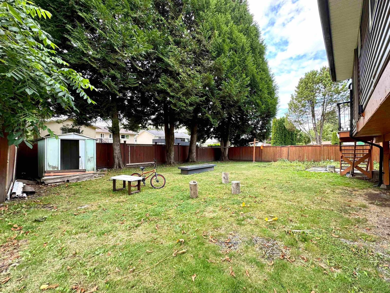 Listing Image 10
