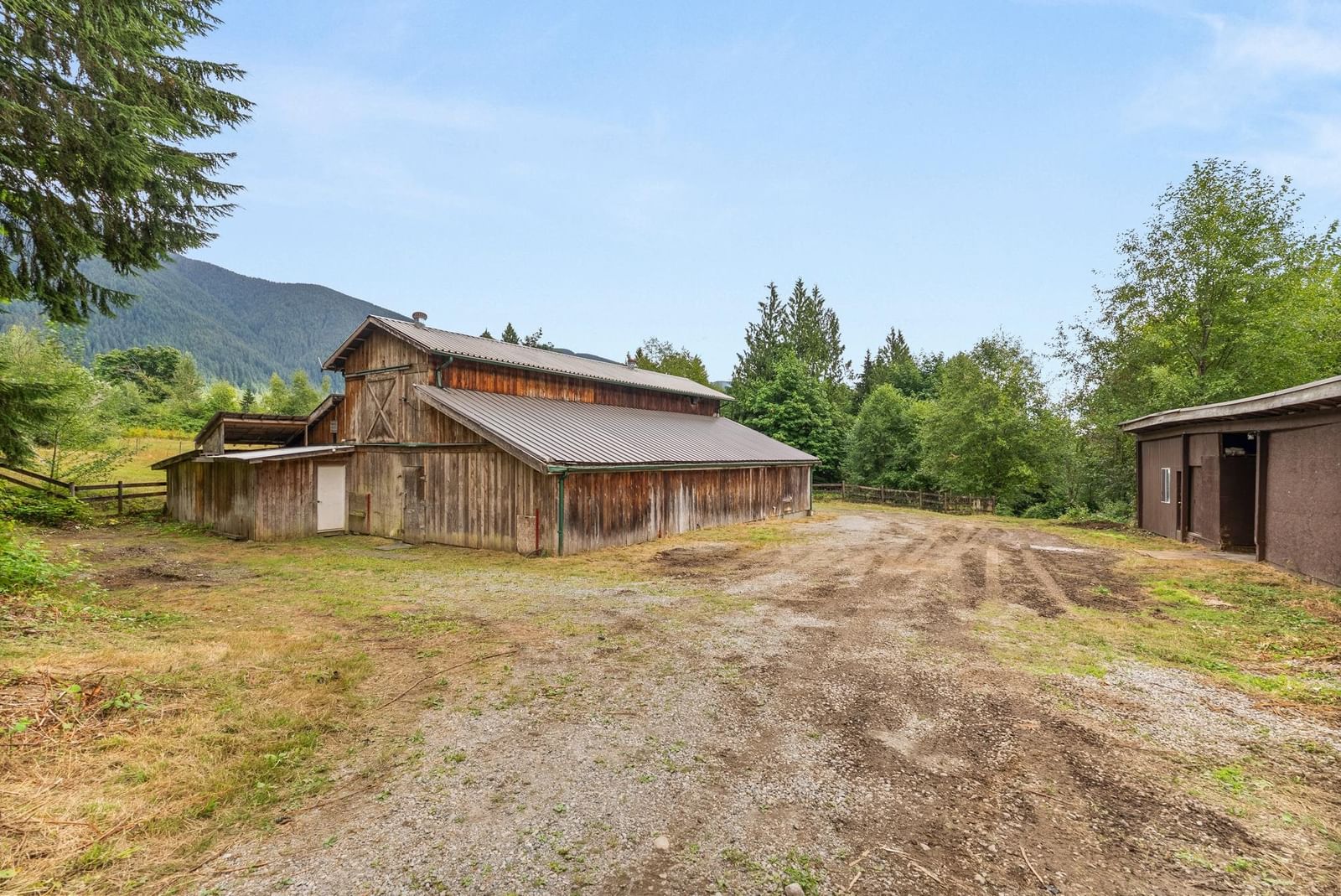 Listing Image 8