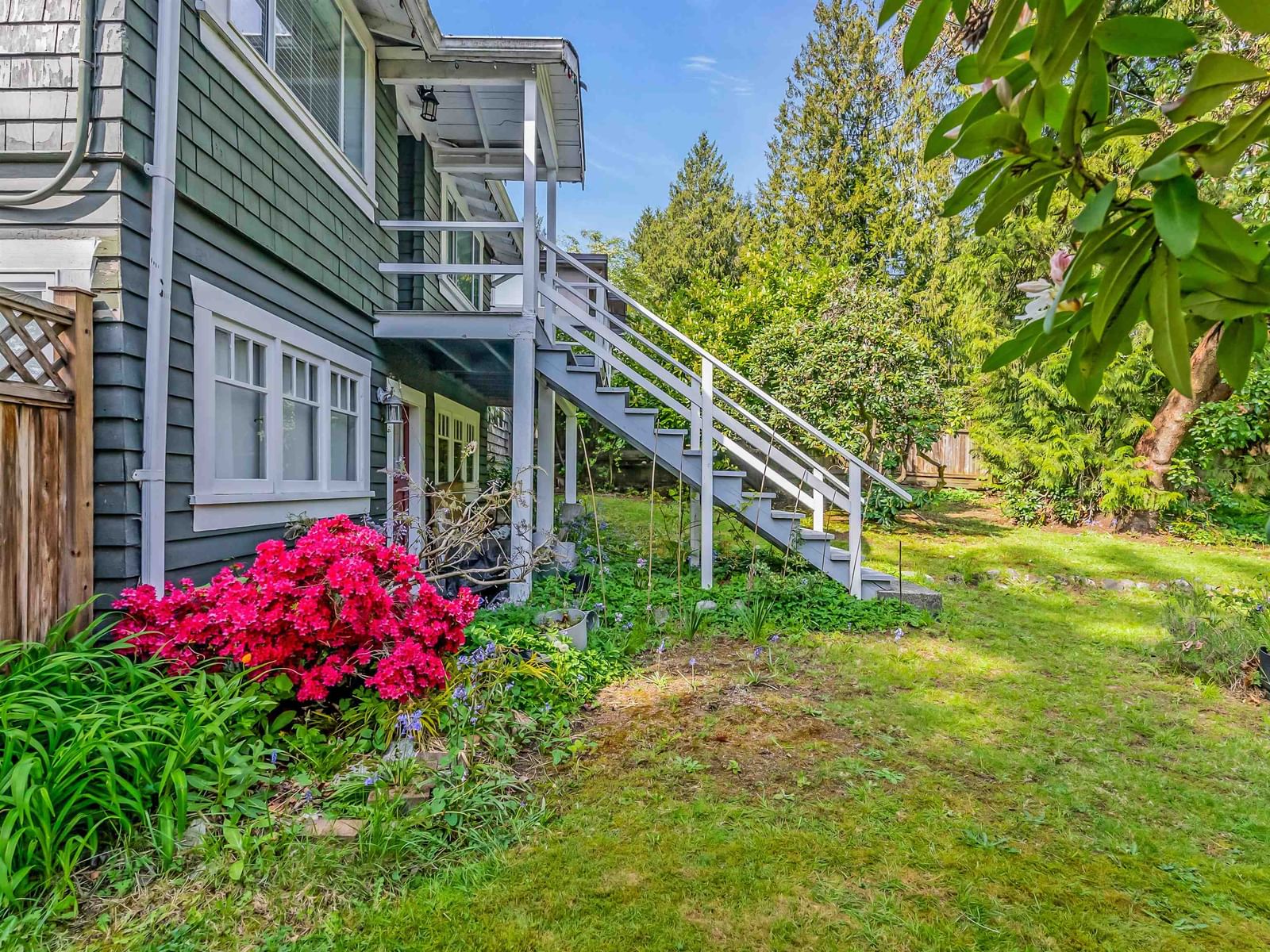 Listing Image 6