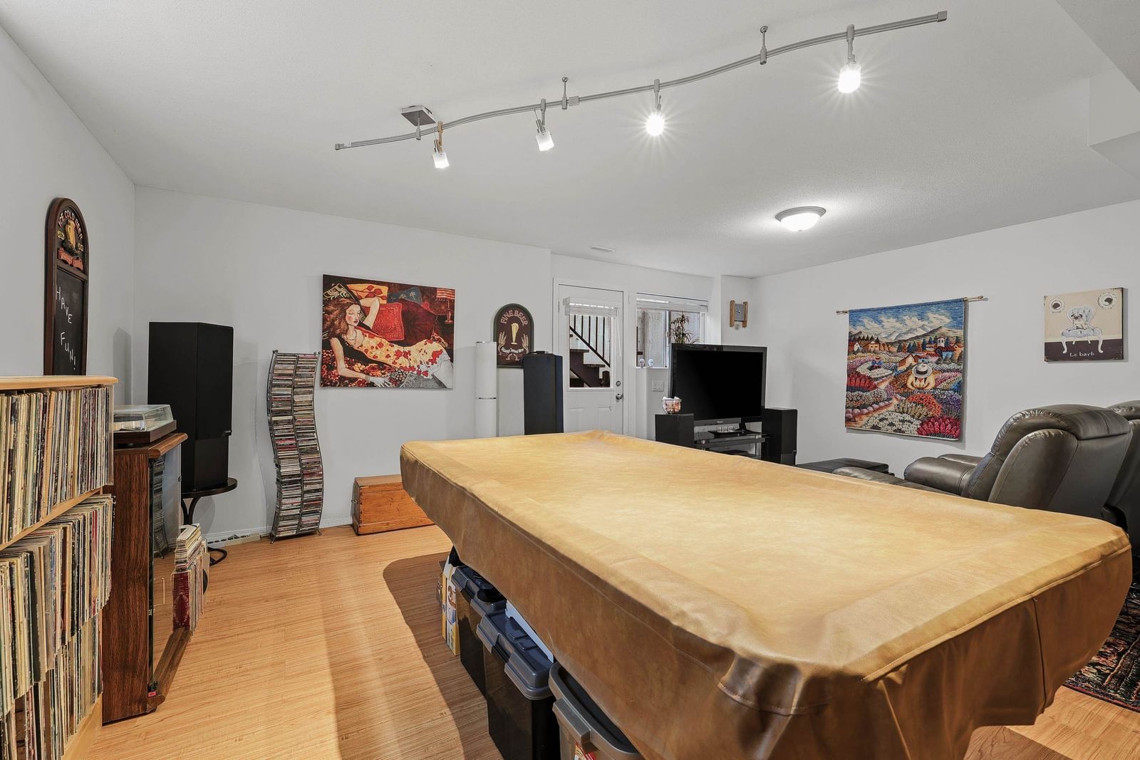 Listing Image 18