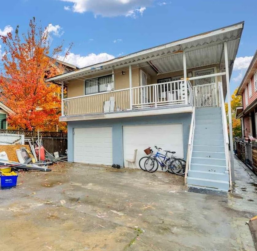 Listing Image 11