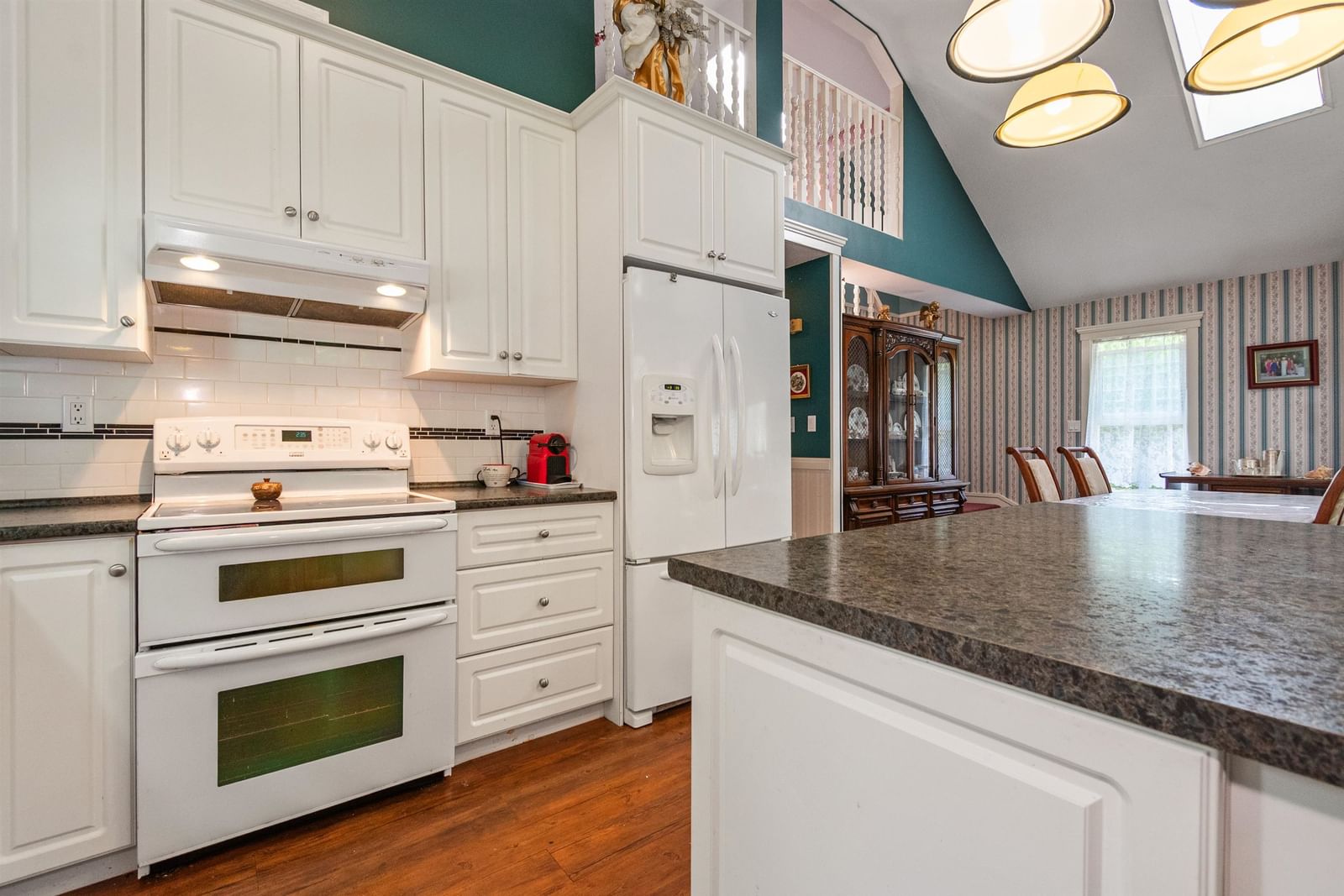 Listing Image 15