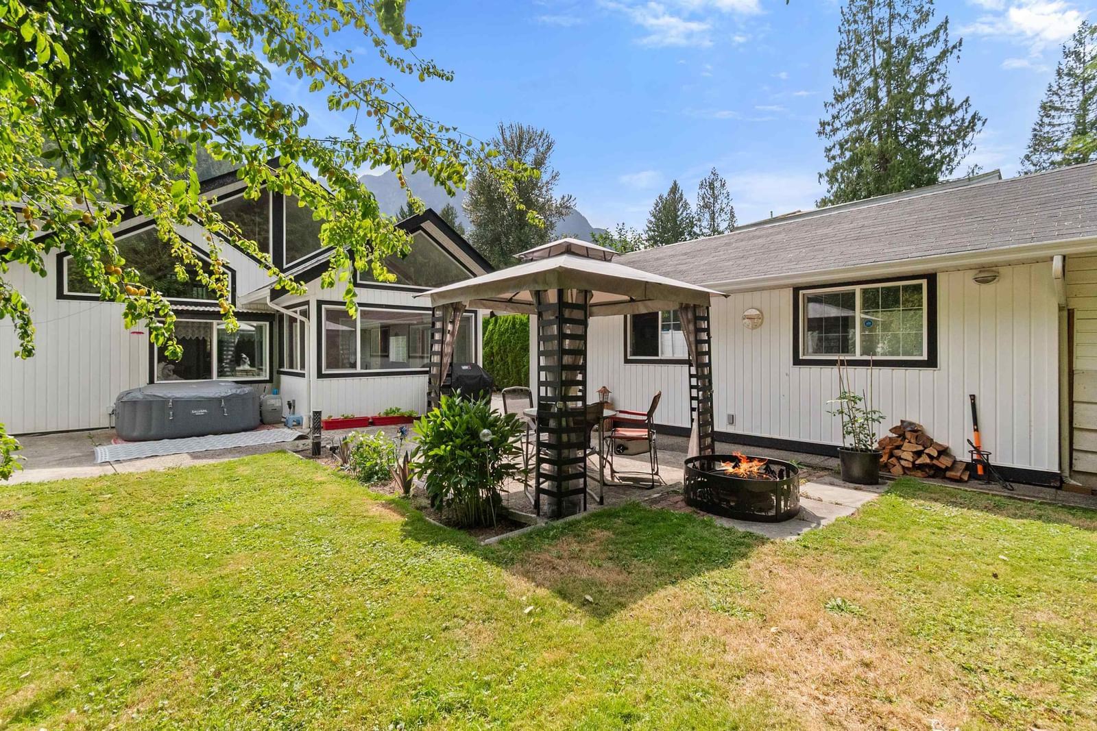 Listing Image 9