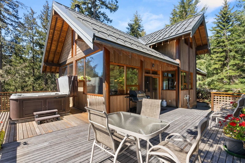 9551 Emerald Drive, Whistler, V8E 0G5 | Image 2