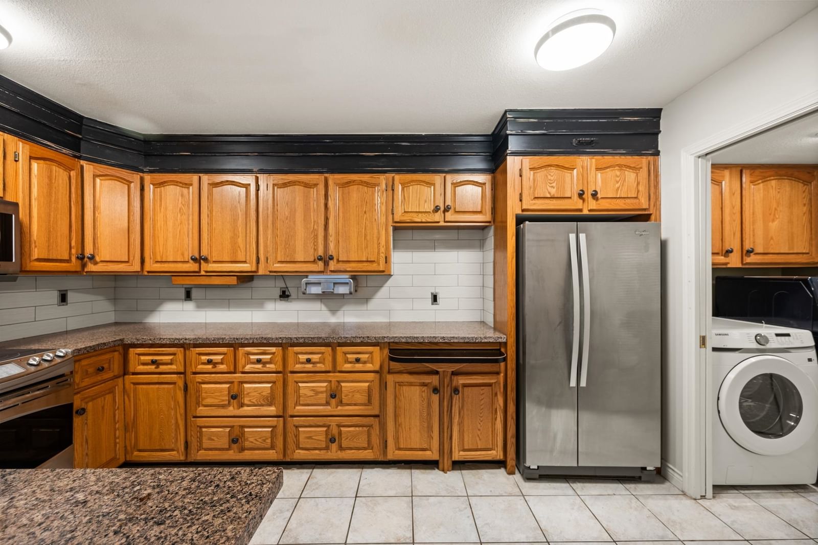 Listing Image 7