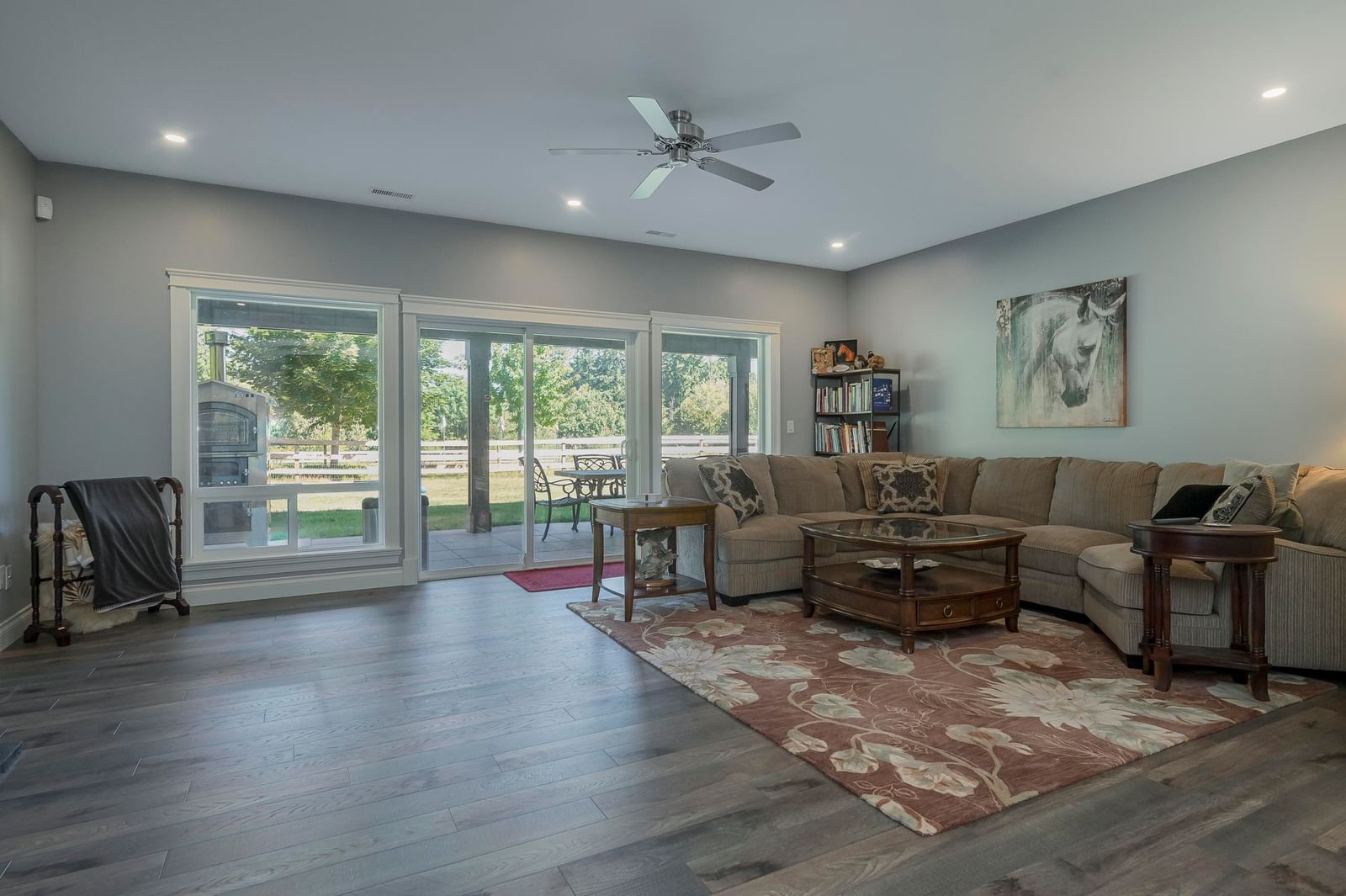 Listing Image 19